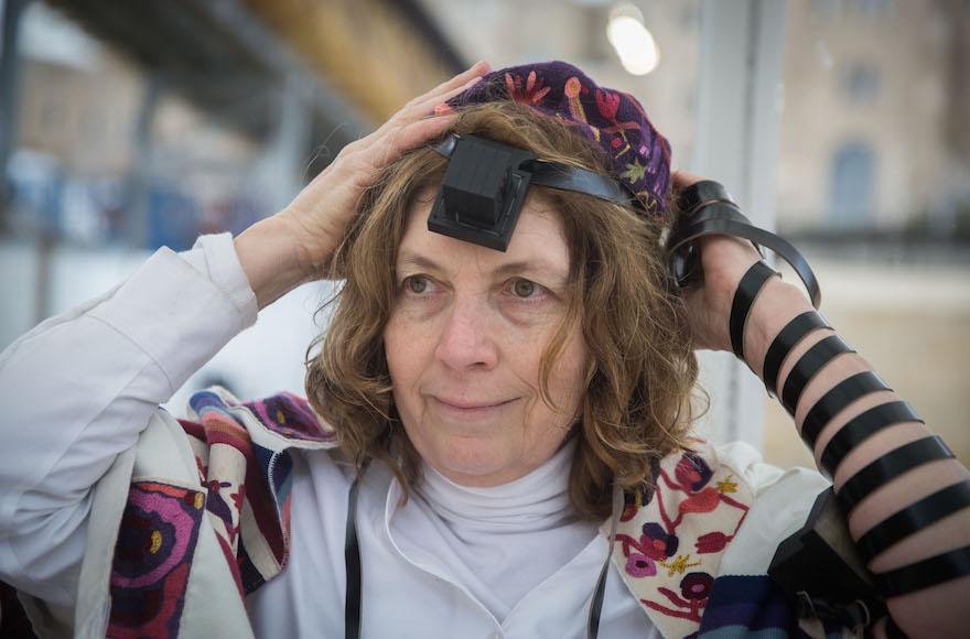 Anat Hoffman at the Western Wall, Feb. 7, 2016. (Hadas Parush/Flash90)